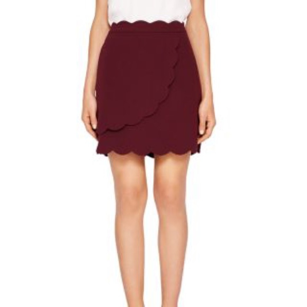 Ted Baker NELLIYE Scalloped Mini Skirt. Burgundy size 0